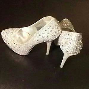 Mascotte Cinderella silver stilettos